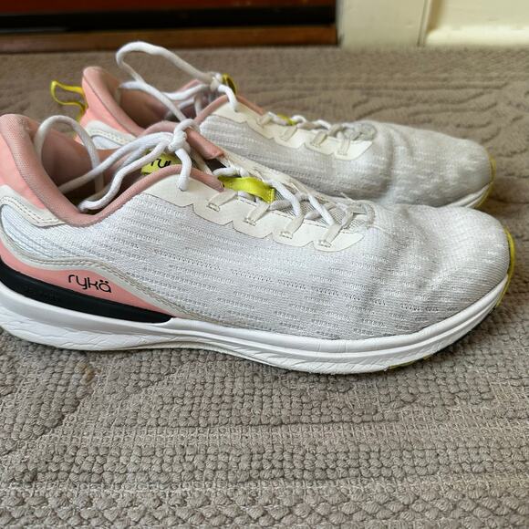 Ryka Shoes - Ryka Myriad white lightweight fabric walking sneaker SIZE 8M